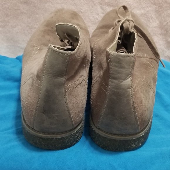 Andrew Marc suede chukka boots size 13